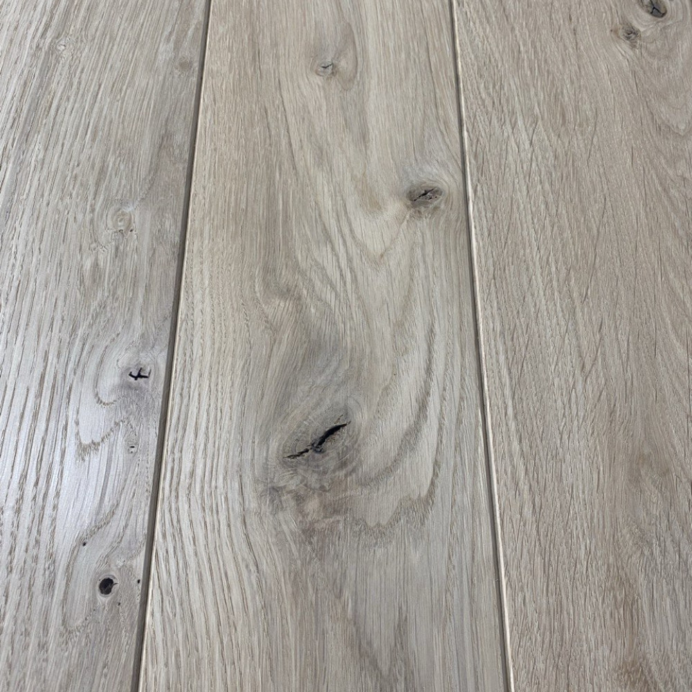 Масивна дошка для підлоги дуб