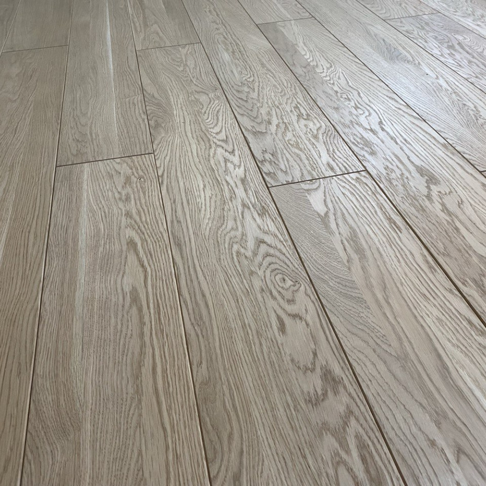 Масивна дошка для підлоги дуб